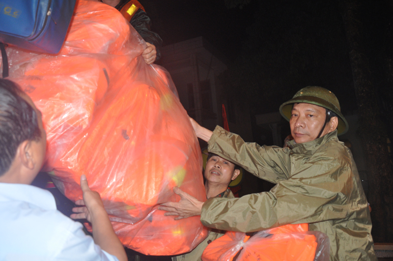 Tout le pays aide Quang Ninh à se rétablir après les inondations